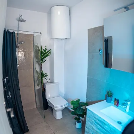 Apartament De Lux Jacuzzi Pat Rotund Semineu Zona Ford Craiova