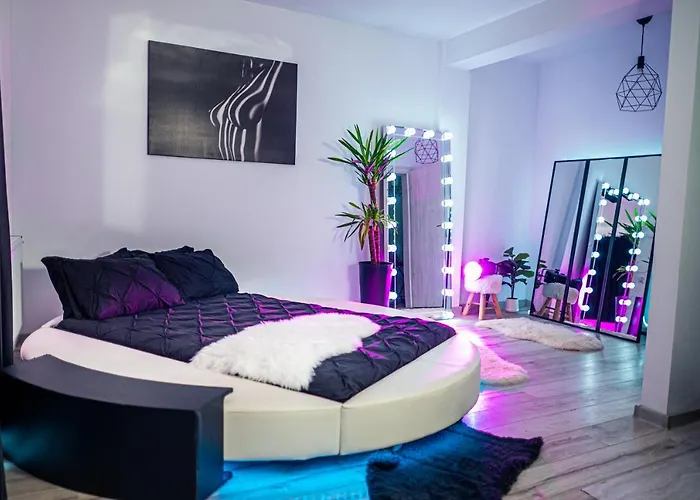 De Lux Jacuzzi Pat Rotund Semineu Zona Ford