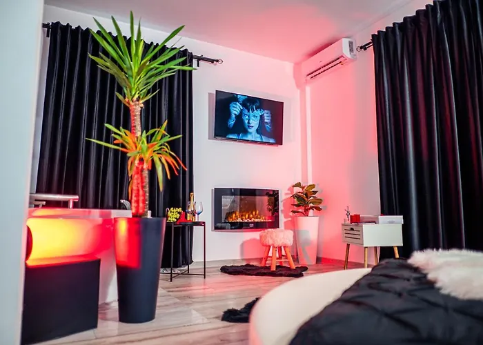 De Lux Jacuzzi Pat Rotund Semineu Zona Ford Craiova