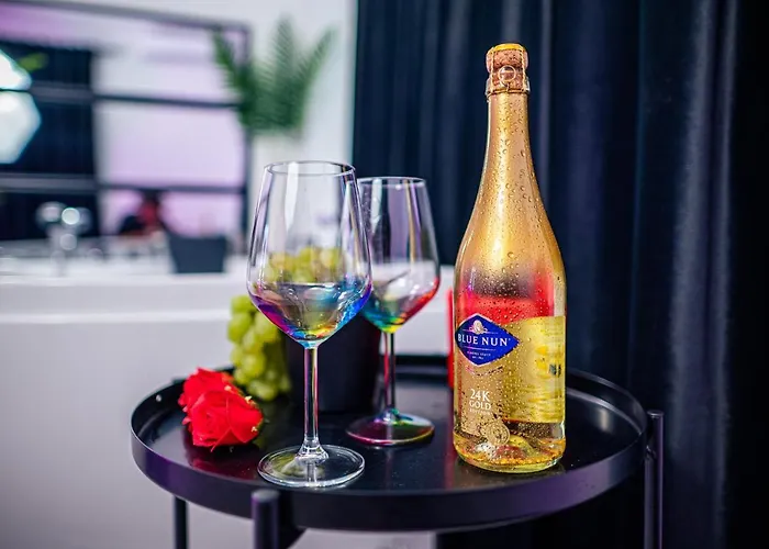 De Lux Jacuzzi Pat Rotund Semineu Zona Ford 아파트