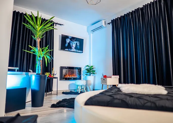 Apartment De Lux Jacuzzi Pat Rotund Semineu Zona Ford