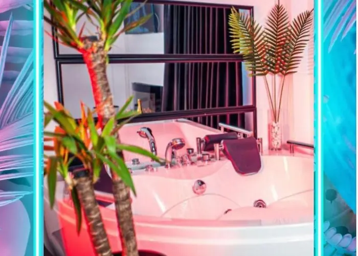 De Lux Jacuzzi Pat Rotund Semineu Zona Ford *